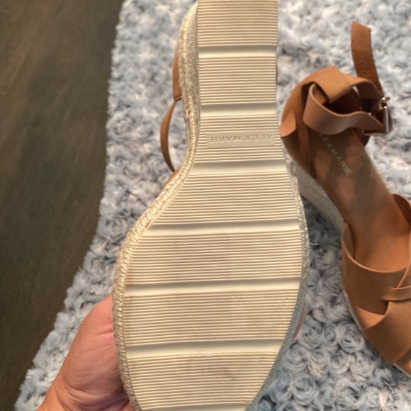 ALEX MARIE Women’s Tan Wedges with Ankle Strap Size 9.5 - Picture 6 of 10